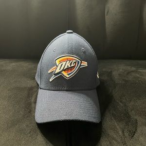 Oklahoma City Thunder flex fit hat. Size medium